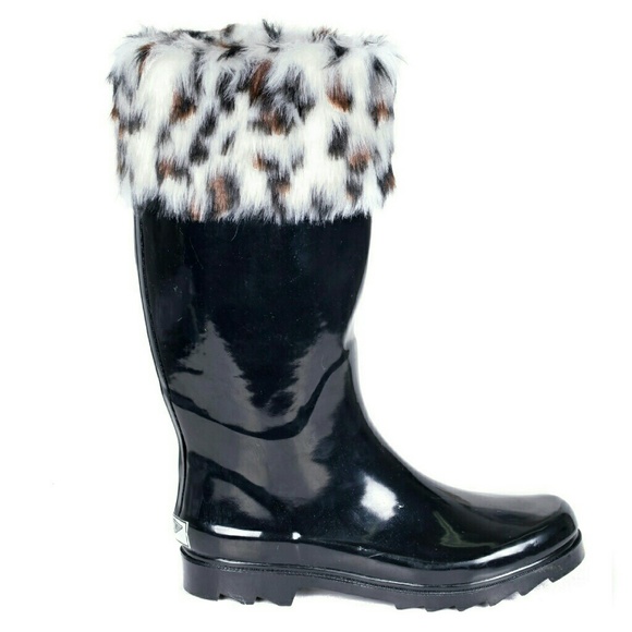 Rain boots - Picture 2 of 4